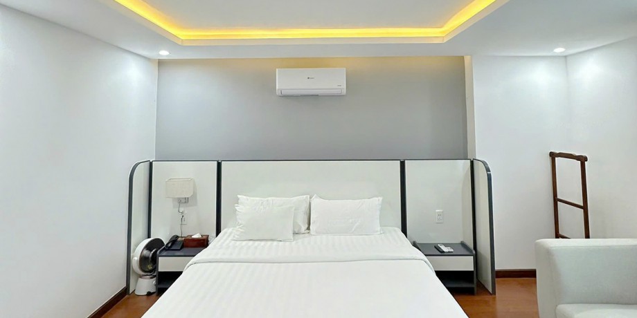 sangtrong-pre (1).jpg